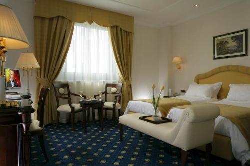 Tiberio Palace Hotel Naples Room photo